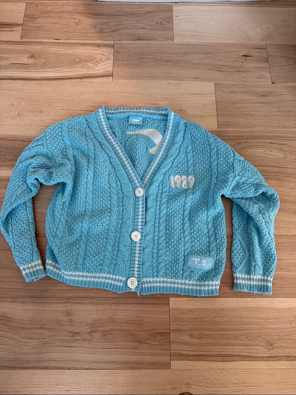 Taylor Swift official 1989 cardigan